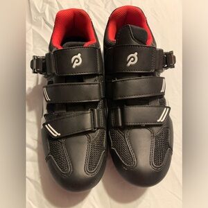 Womens Peleton Shoes Size 6 (37)